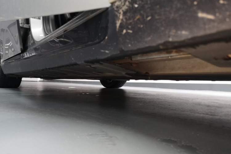 Used XPeng P7 2022 625E Right Side Sill