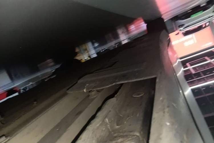 Used XPeng P7 2022 480G Right Side Sill