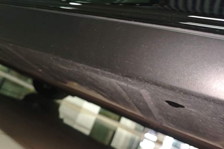 Used XPeng P7 2022 625E Right Side Sill