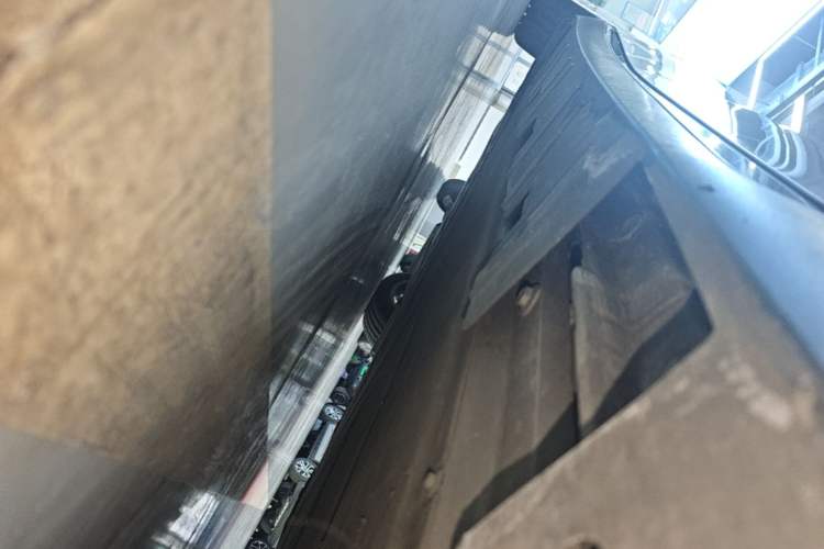 Used XPeng P7 2022 480N+ Right Side Sill