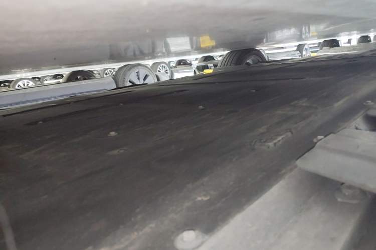 Used XPeng P7 2022 480N+ Right Side Sill