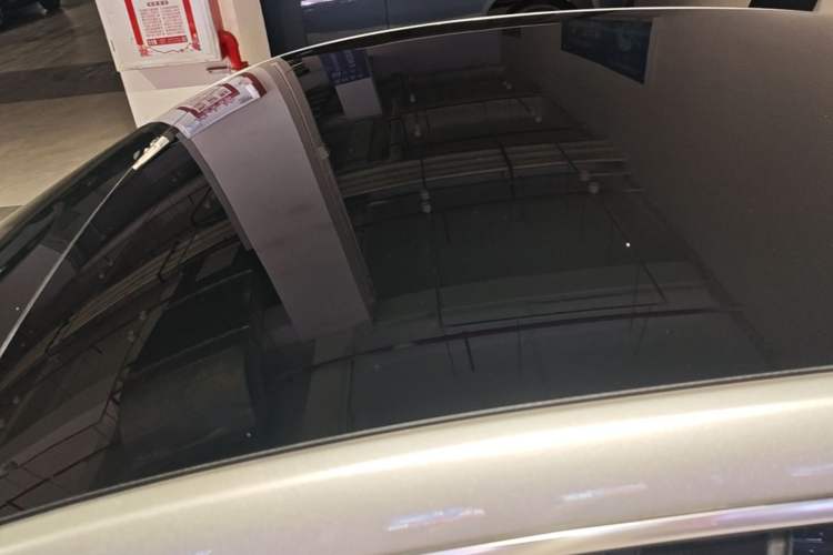 Used XPeng P7 2022 480E+ Roof