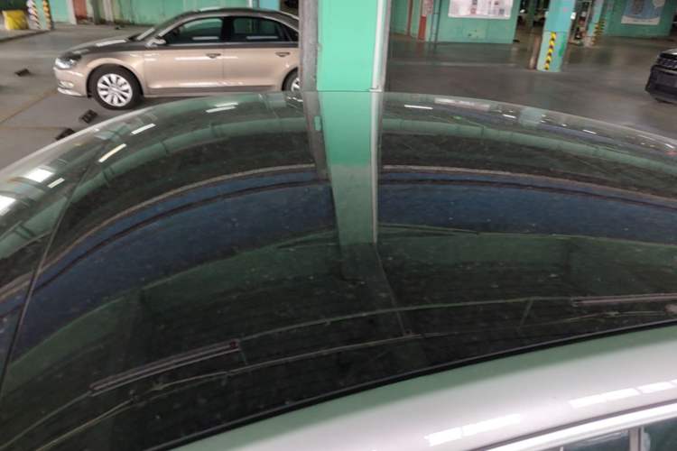 Used XPeng P7 2022 625E Roof