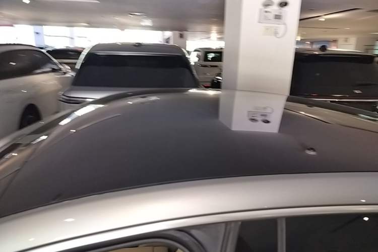 Used XPeng P7 2022 670N+ Roof