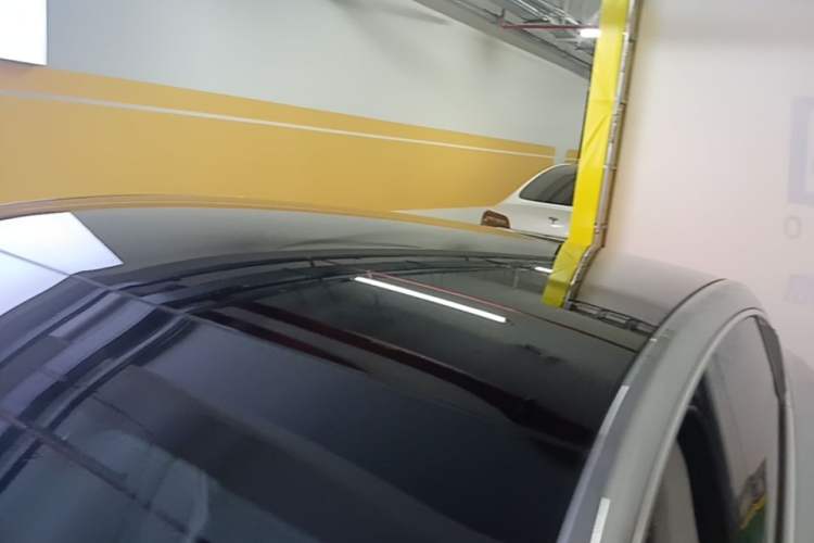 Used XPeng P7 2022 625E Roof