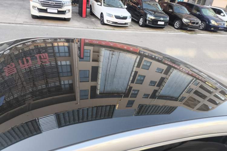 Used XPeng P7 2022 625E Roof