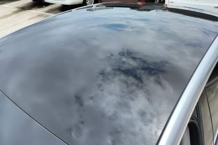 Used XPeng P7 2022 625E Roof