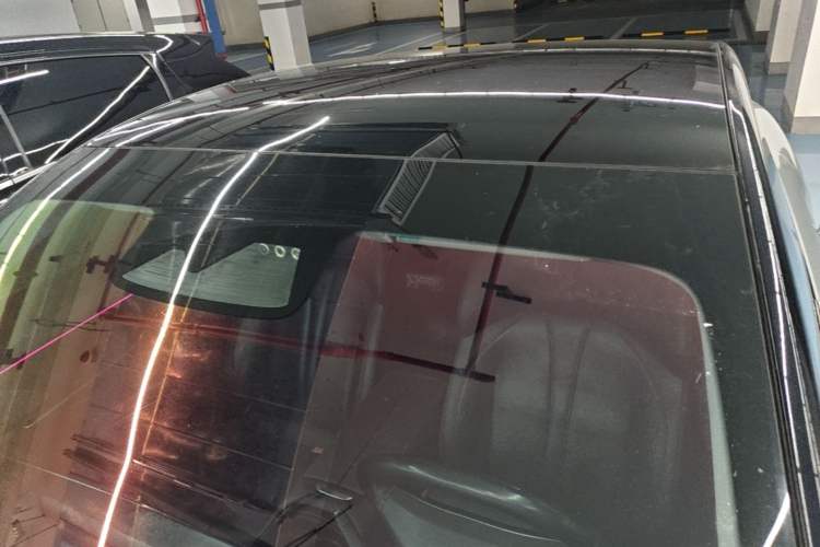 Used XPeng P7 2022 625E Roof