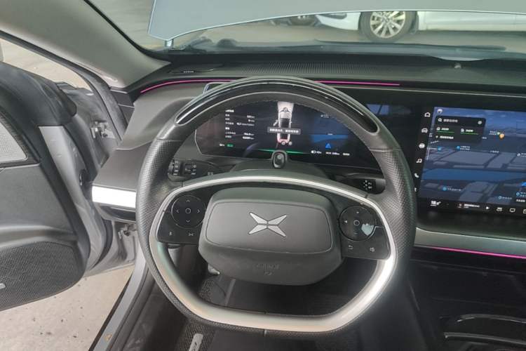 Used XPeng P7 2022 670N+ Steering Wheel