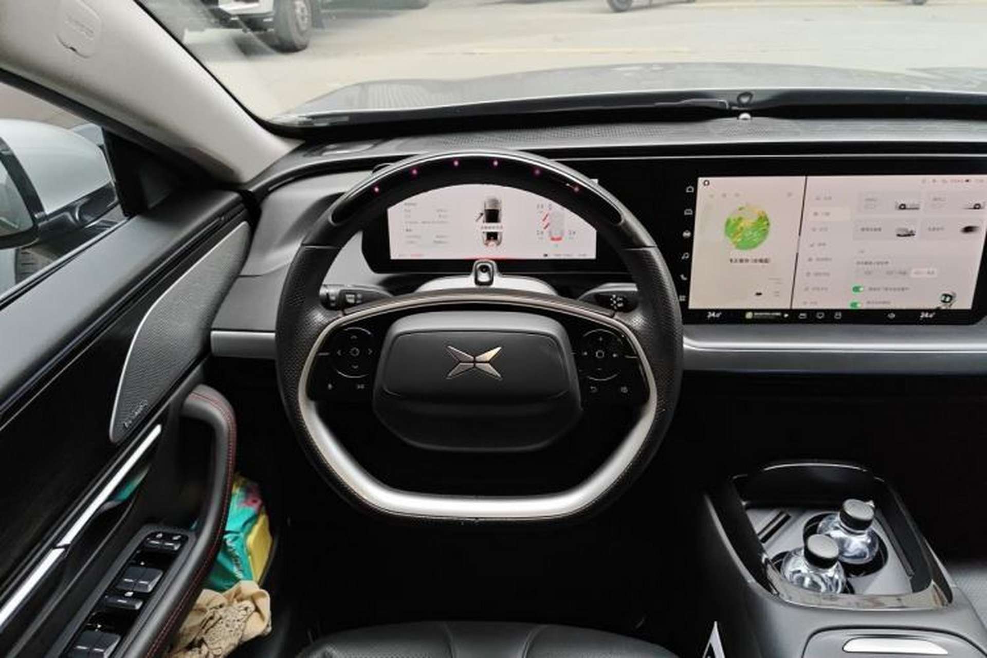 Used XPeng P7 2022 670E+ Steering Wheel