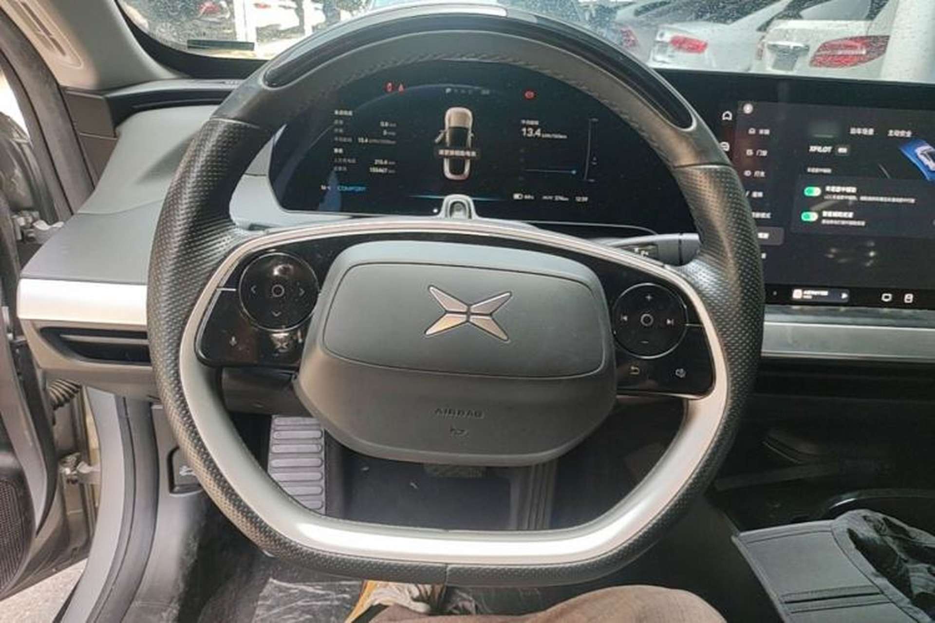 Used XPeng P7 2022 670N+ Steering Wheel