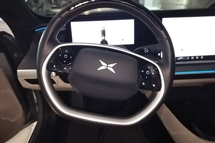 Used XPeng P7 2022 670N+ Steering Wheel