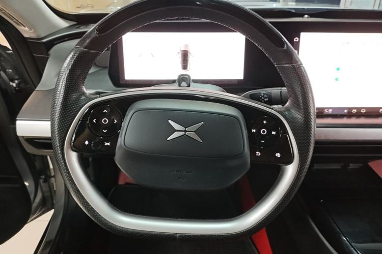 Used XPeng P7 2022 670N+ Steering Wheel