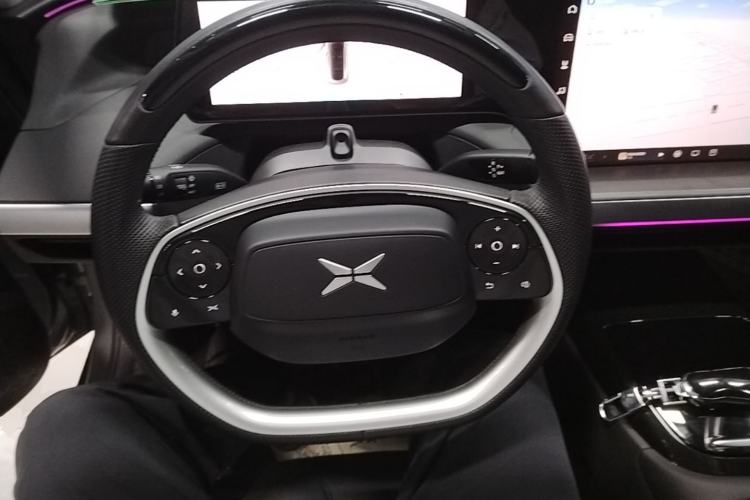 Used XPeng P7 2022 586G Steering Wheel