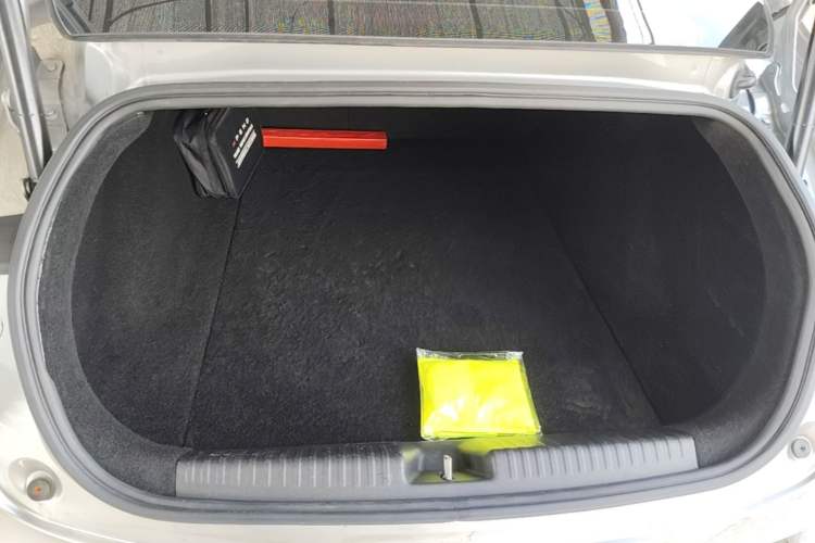 Used XPeng P7 2022 480E+ Trunk