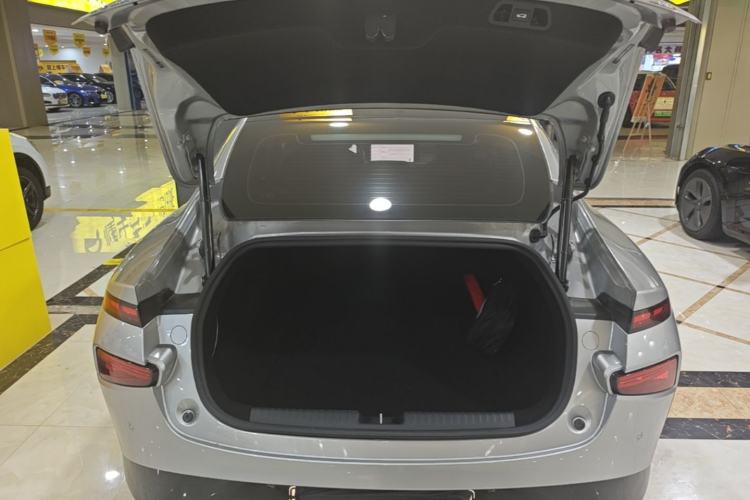 Used XPeng P7 2022 670N+ Trunk