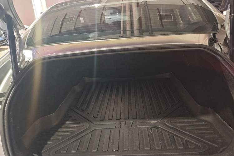 Used XPeng P7 2022 480E+ Trunk