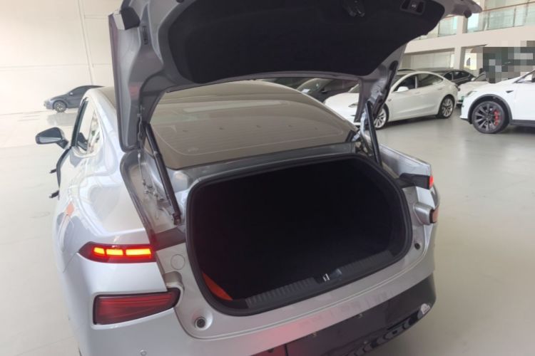 Used XPeng P7 2022 480G+ Trunk