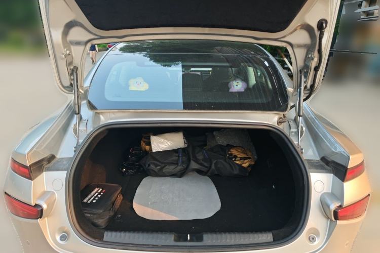 Used XPeng P7 2022 480E Trunk