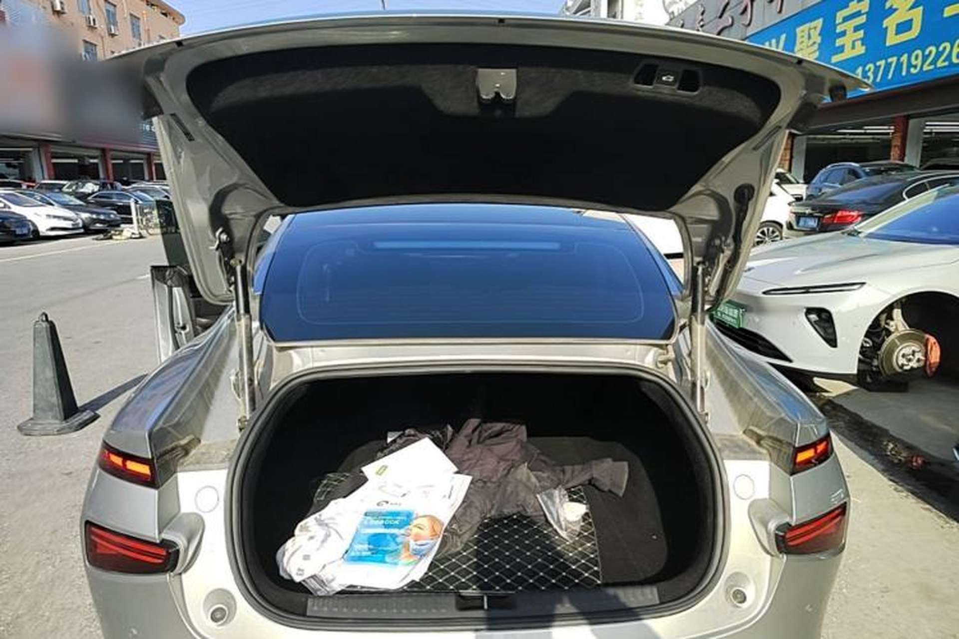 Used XPeng P7 2022 480E Trunk