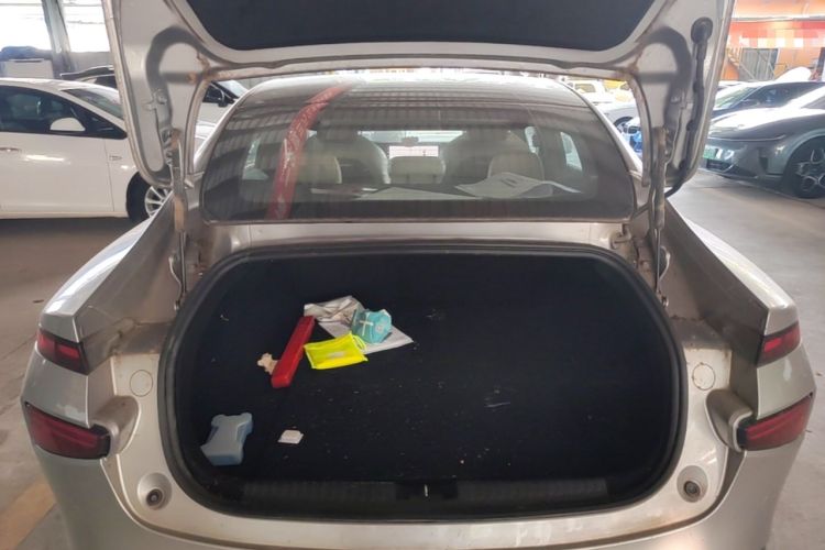 Used XPeng P7 2022 480E Trunk