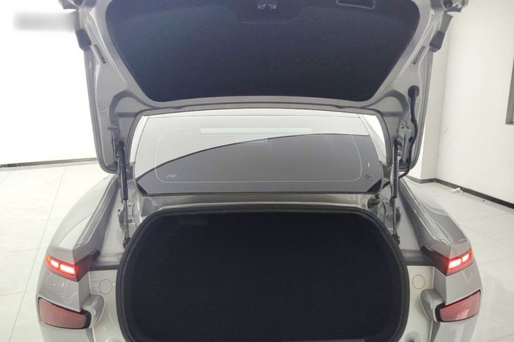 Used XPeng P7 2022 480G+ Trunk