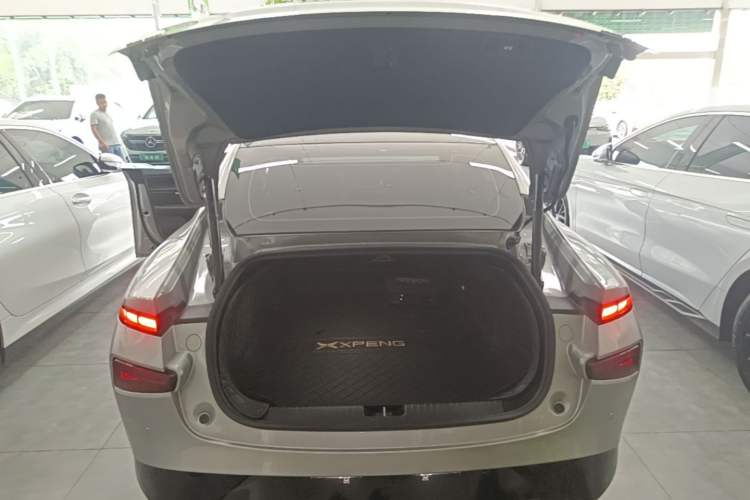 Used XPeng P7 2022 670N+ Trunk