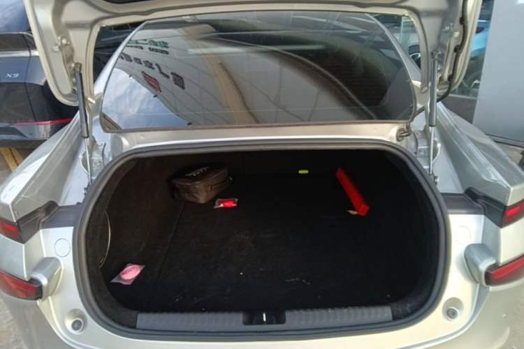Used XPeng P7 2022 480E+ Trunk