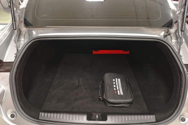 Used XPeng P7 2022 625E Trunk