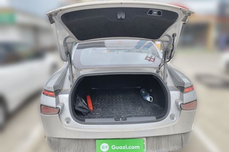 Used XPeng P7 2022 625E Trunk