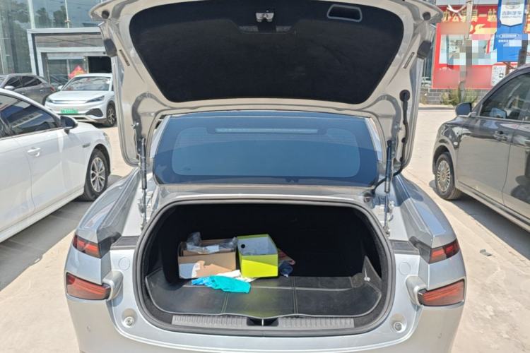 Used XPeng P7 2022 670N+ Trunk