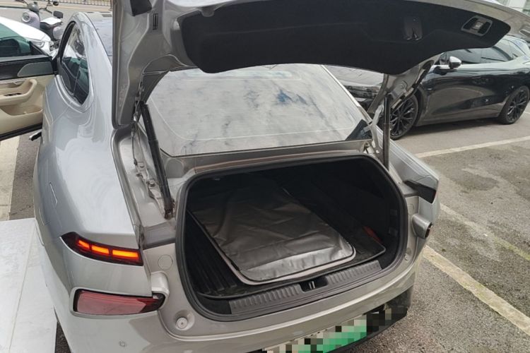 Used XPeng P7 2022 625E Trunk