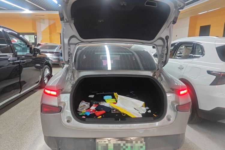 Used XPeng P7 2022 670N+ Trunk