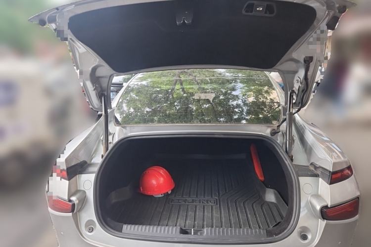 Used XPeng P7 2022 586G Trunk