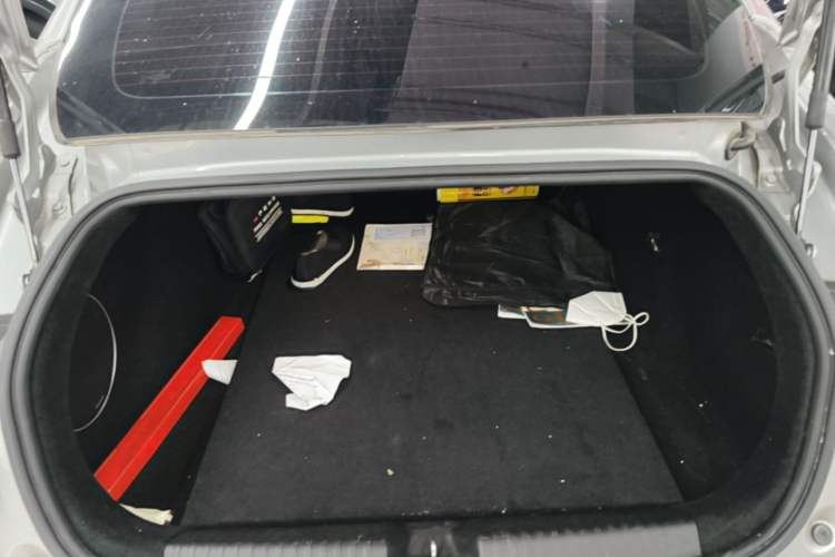 Used XPeng P7 2022 625E Trunk