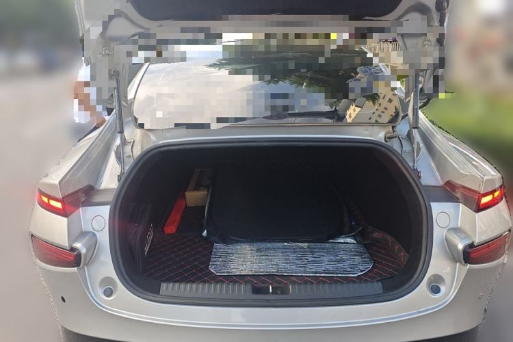 Used XPeng P7 2022 480E Trunk