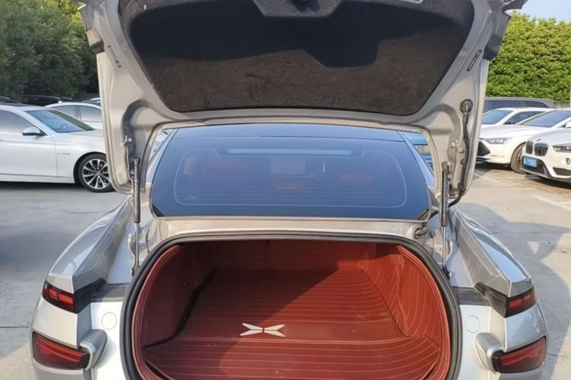Used XPeng P7 2022 480N+ Trunk
