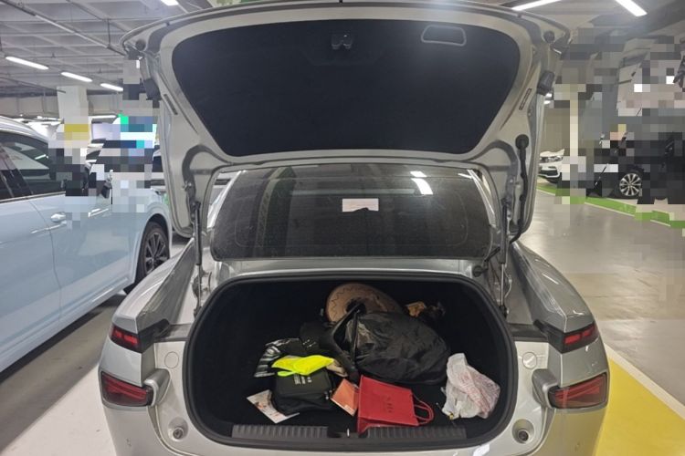 Used XPeng P7 2022 480E Trunk