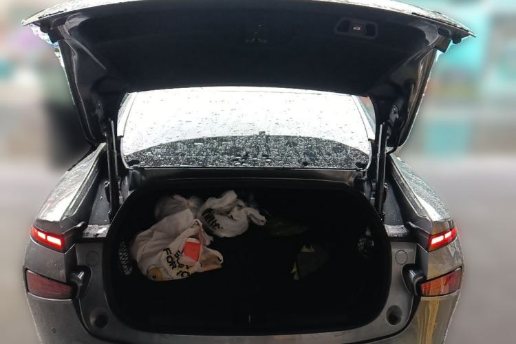 Used XPeng P7 2022 586G Trunk