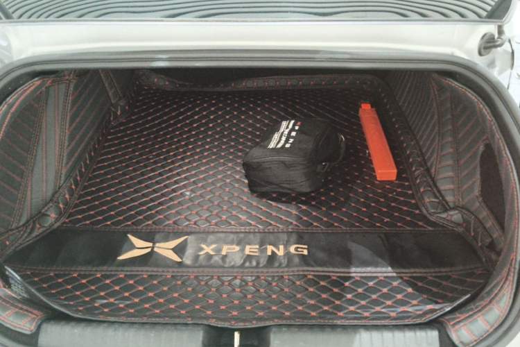 Used XPeng P7 2022 586G Trunk