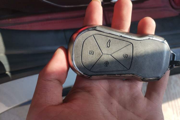 Used XPeng P7 2022 670E+ Vehicle Key