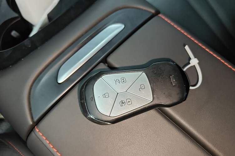Used XPeng P7 2022 670N+ Vehicle Key