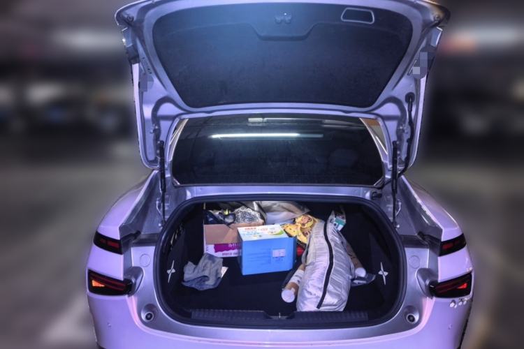 Used XPeng P7 2022 480E+ Trunk