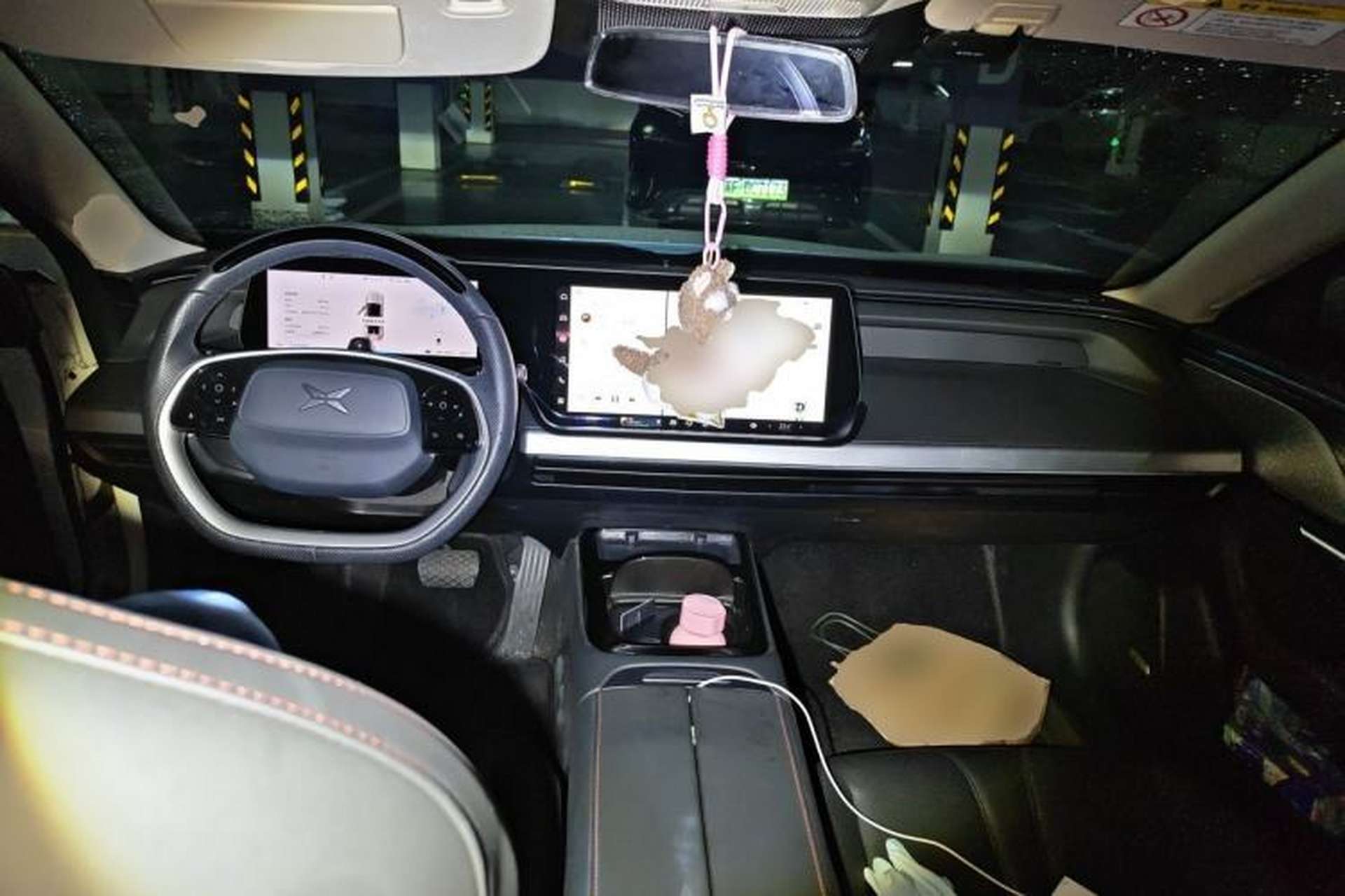 Used XPeng P7 2022 480E Center Console
