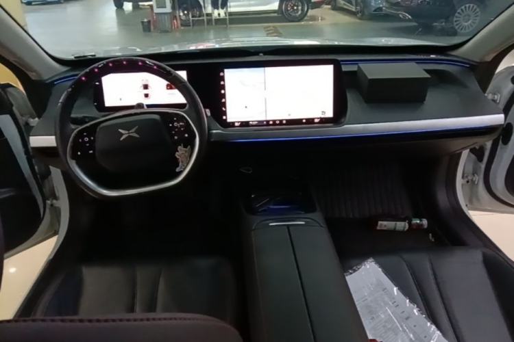 Used XPeng P7 2022 480E+ Center Console