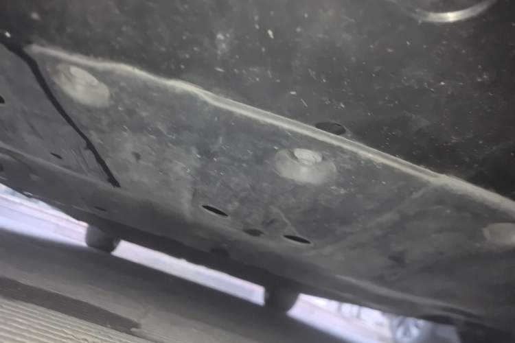 Used XPeng P7 2022 670E+ Chassis Front