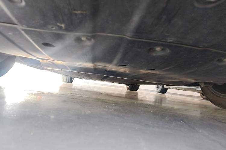 Used XPeng P7 2022 670N+ Chassis Front