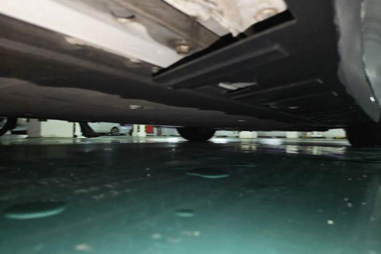 Used XPeng P7 2022 480E Chassis Rear Right