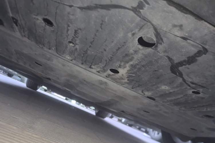 Used XPeng P7 2022 670E+ Chassis Rear