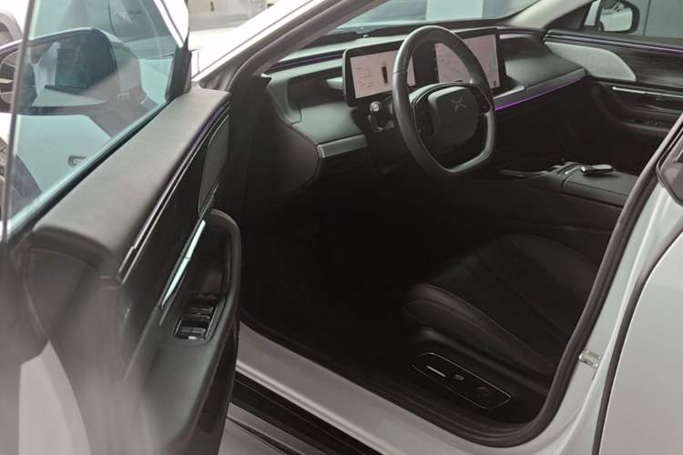 Used XPeng P7 2022 480N+ Driver Seat